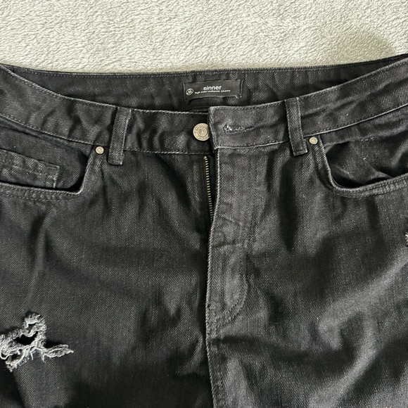 Ripped black jeans - Picture 3 of 4